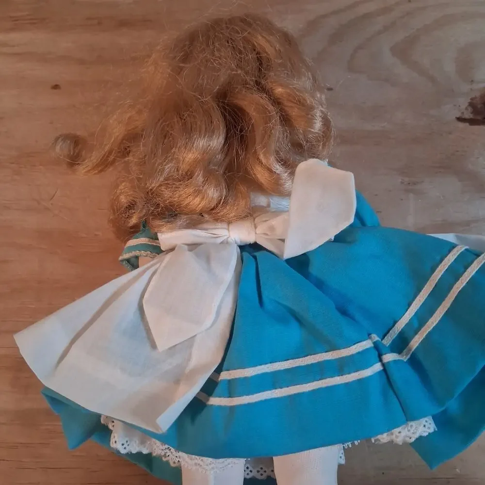Madame Alexander Alice in Wonderland Doll Blue Dress Vintage 14 inch Toy Doll